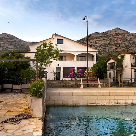 Apartments Dida Sime Starigrad Paklenica Exterior photo