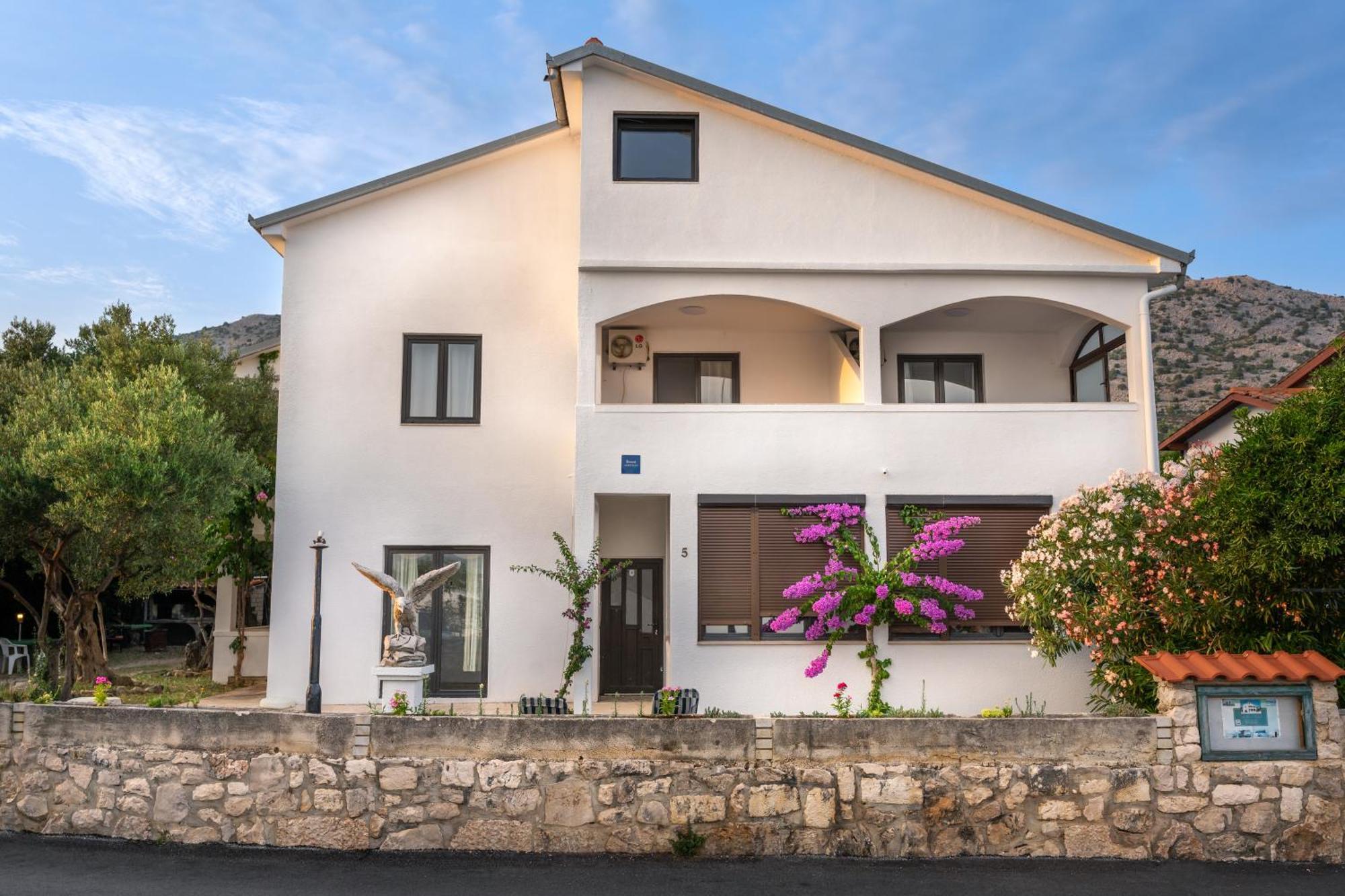 Apartments Dida Sime Starigrad Paklenica Exterior photo
