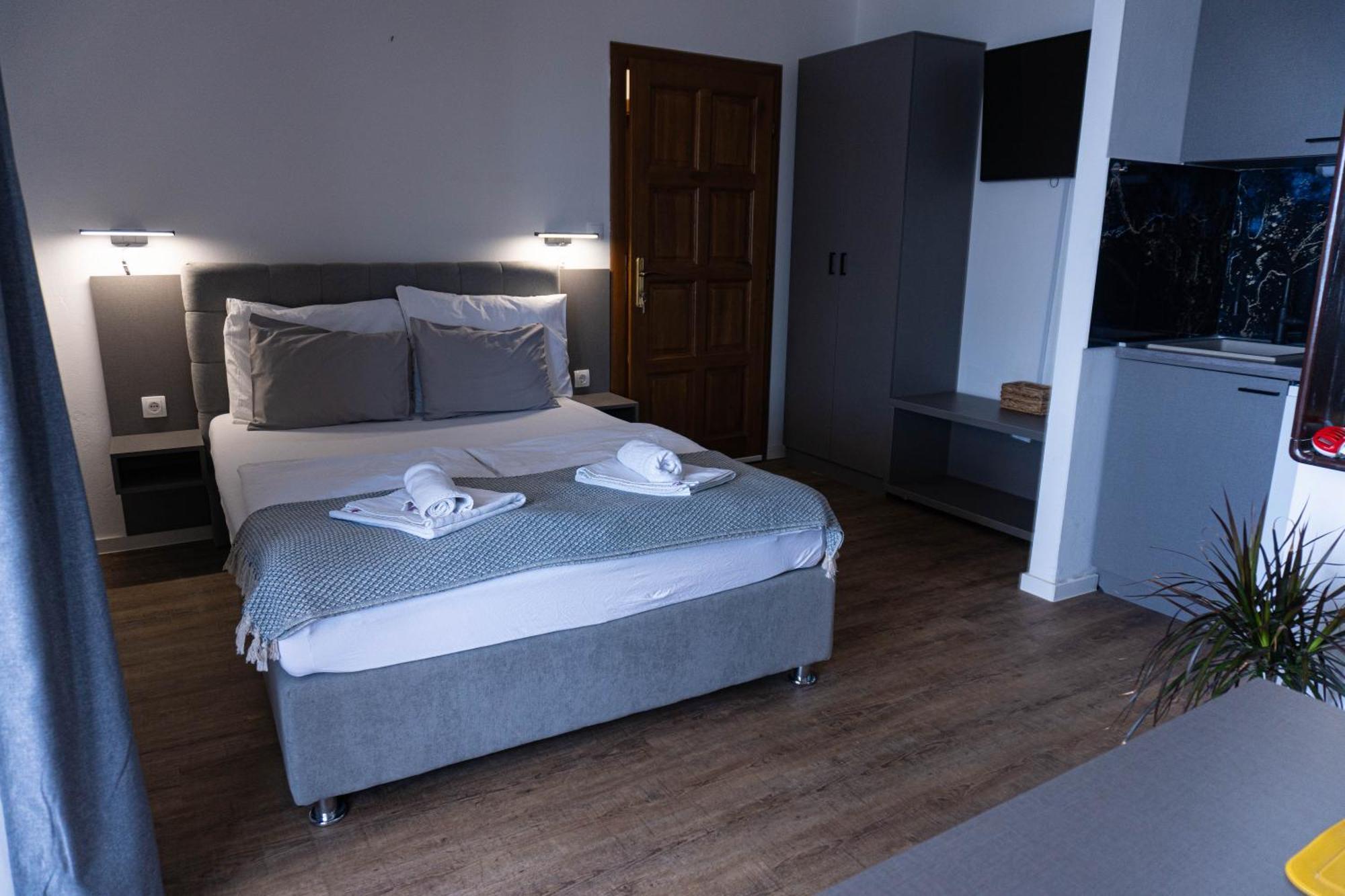 Apartments Dida Sime Starigrad Paklenica Exterior photo