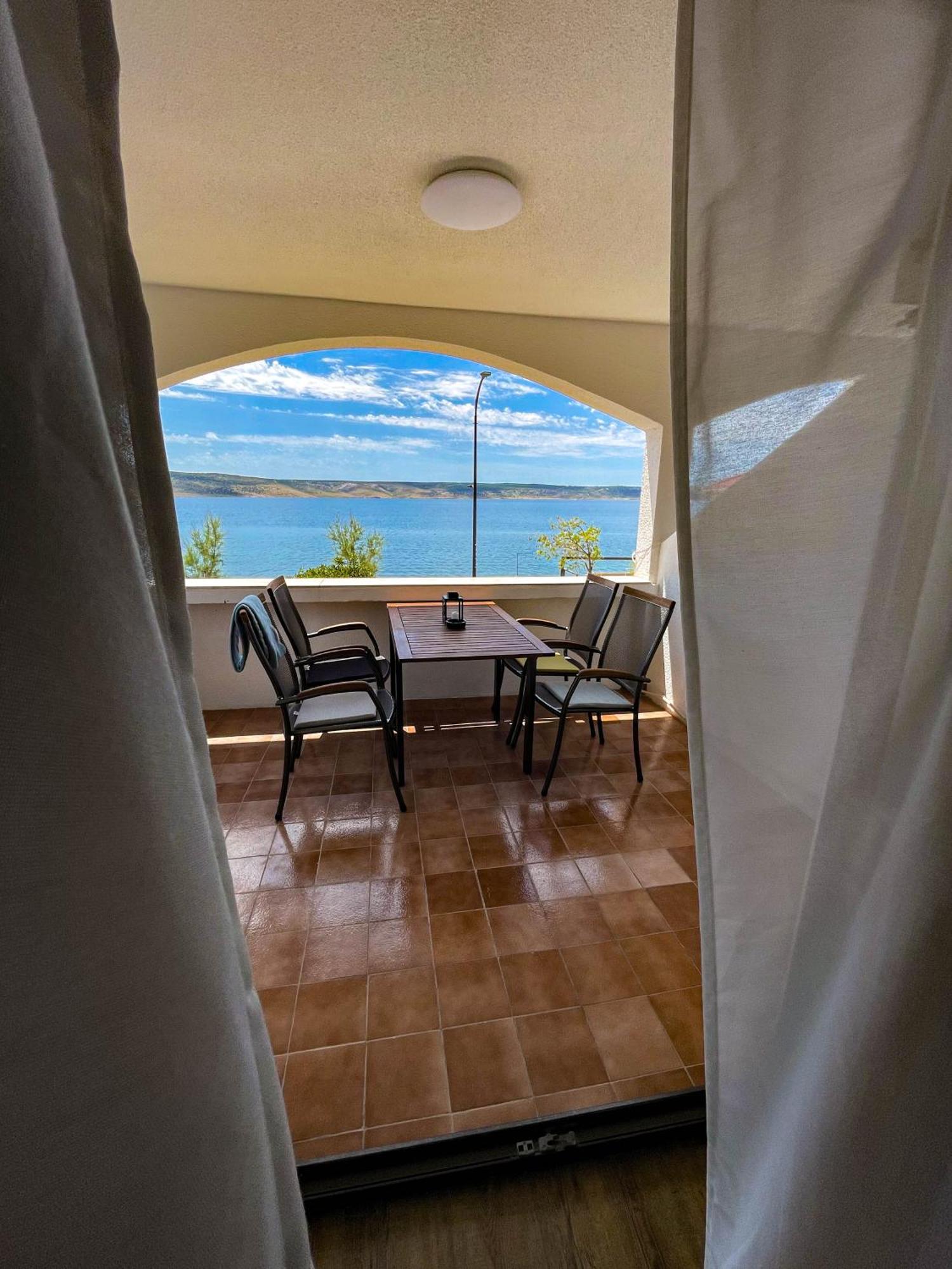 Apartments Dida Sime Starigrad Paklenica Exterior photo