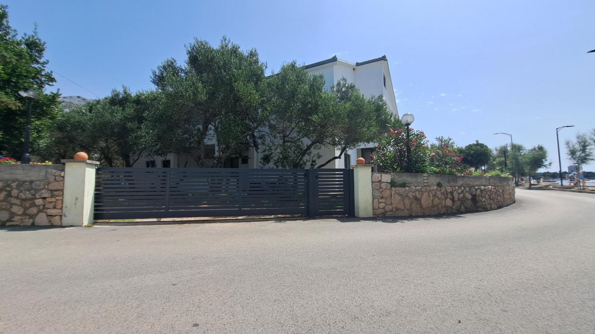 Apartments Dida Sime Starigrad Paklenica Exterior photo